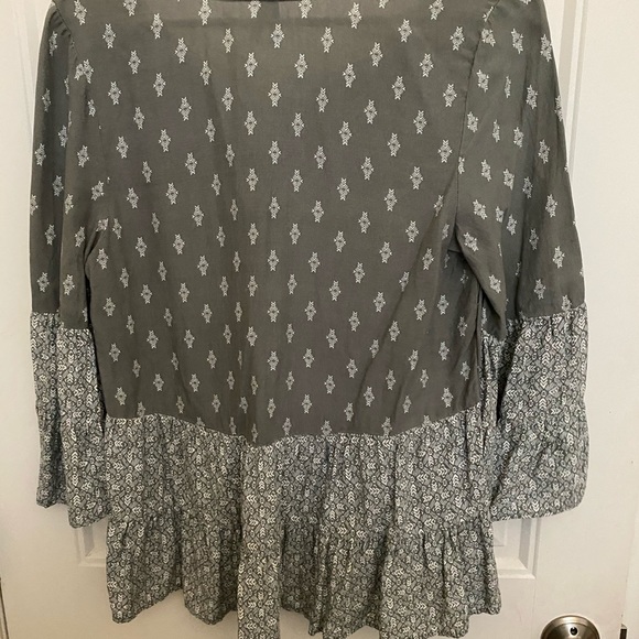 Blouse - Picture 2 of 2